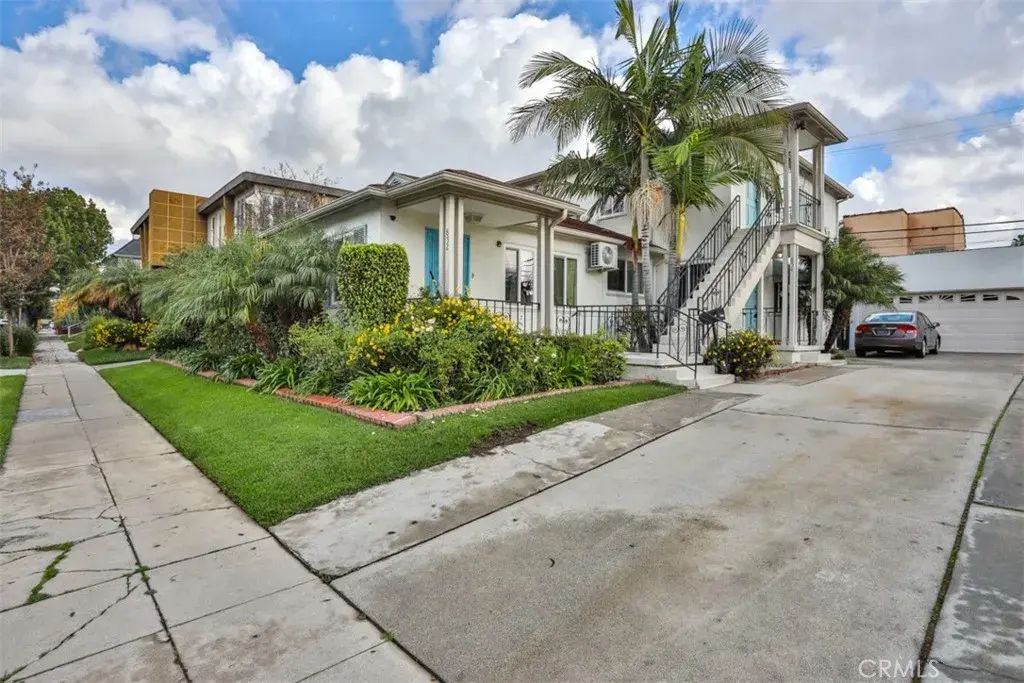 854 Alandele Avenue, Los Angeles