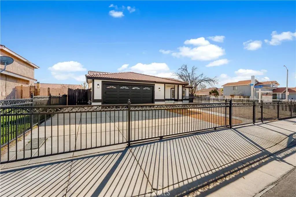 4604 E Avenue R6, Palmdale