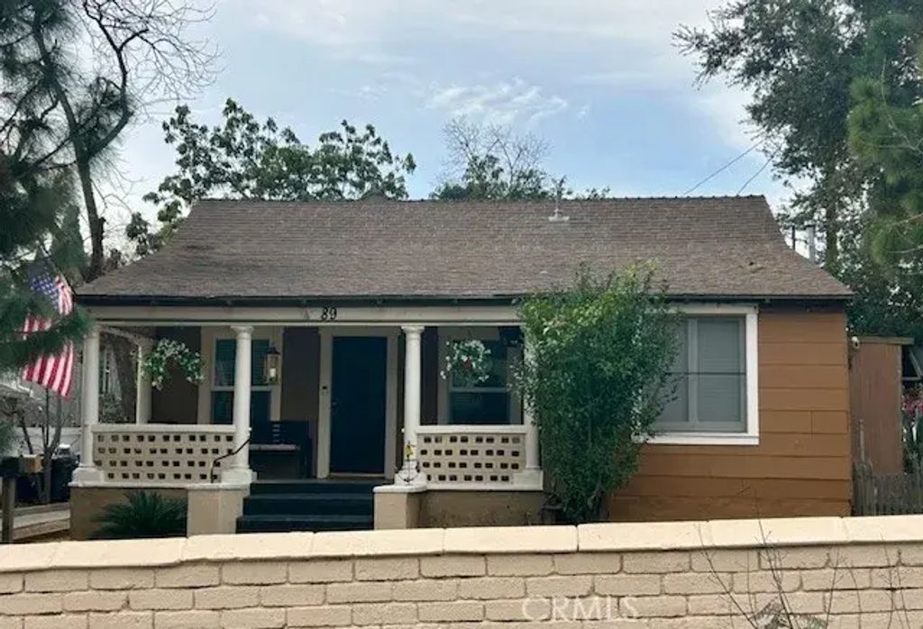 87 Auburn, Sierra Madre