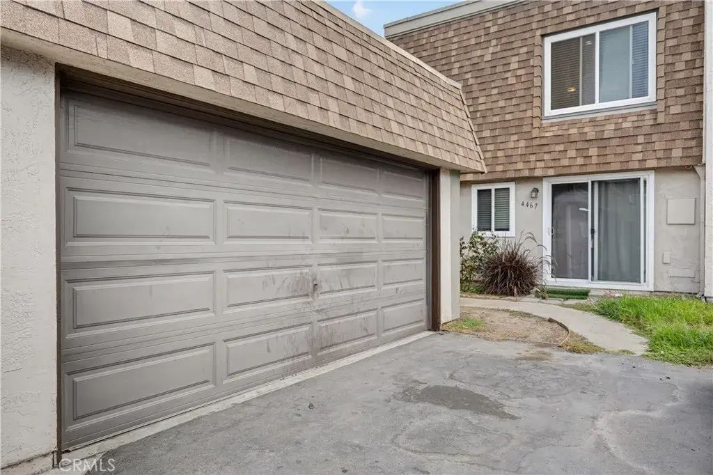 4467 Anne Sladon, Oceanside