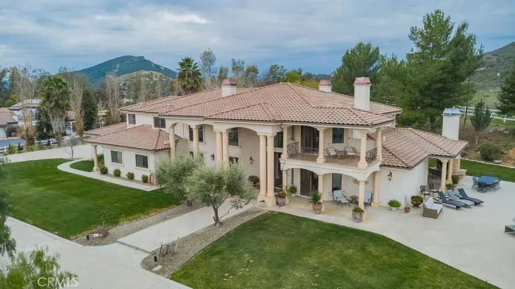 39285 Calle De Companero, Murrieta