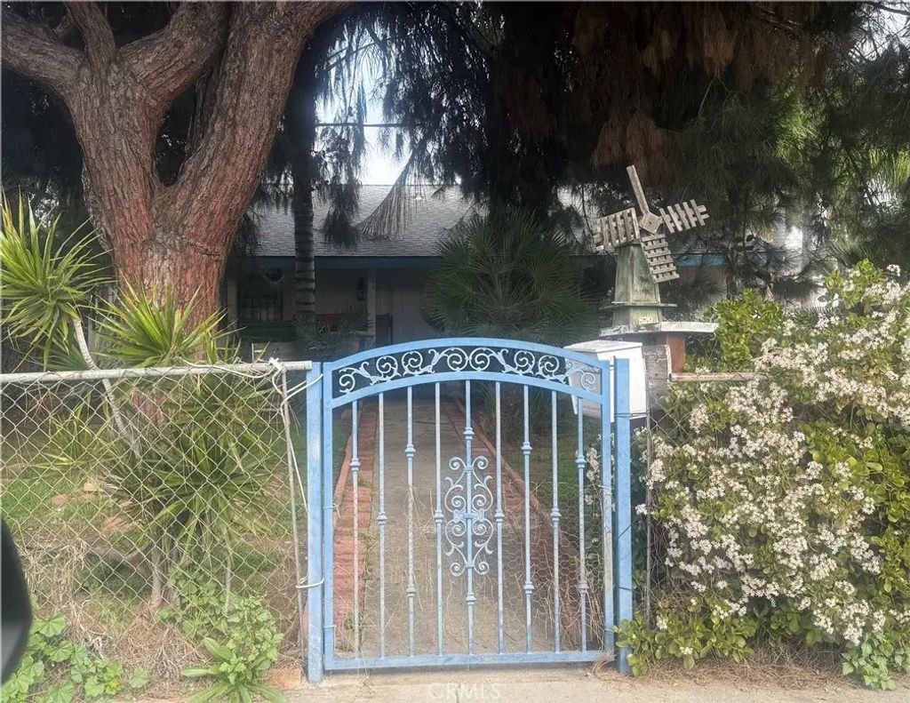 511 W Phillips, Pomona