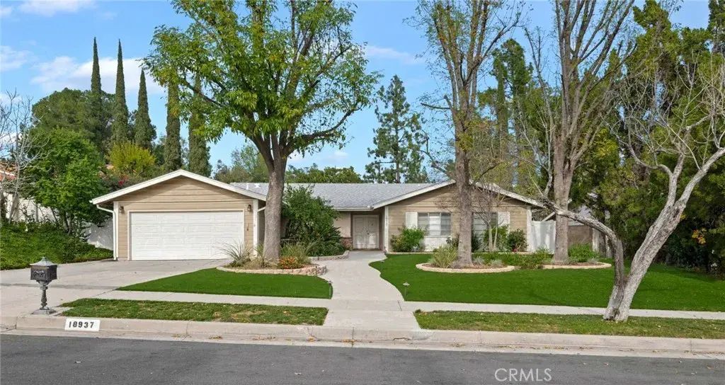 18937 Olympia, Porter Ranch