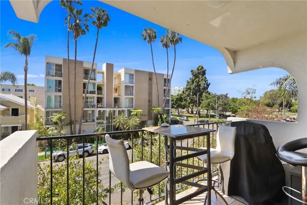 2101 E 2nd St 305, Long Beach