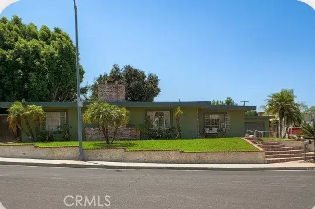 8110 Brownstone Street, Sunland