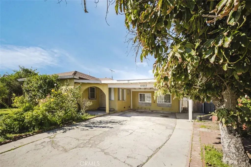 12557 Debell Street, Pacoima