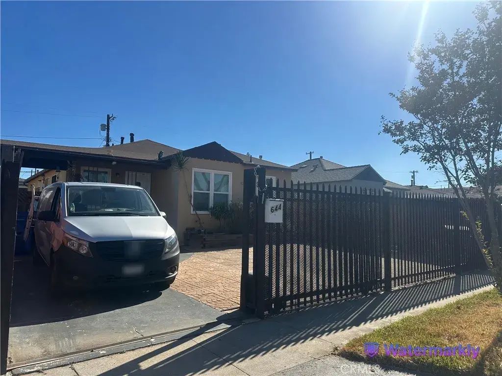 644 E 88th, Los Angeles