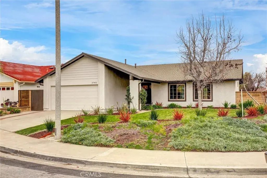 27831 Siruela, Mission Viejo