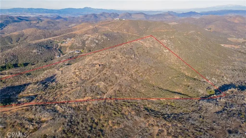 Lawghlin, Temecula
