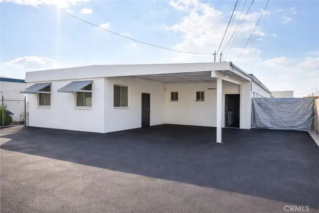 2307 Troy, South El Monte