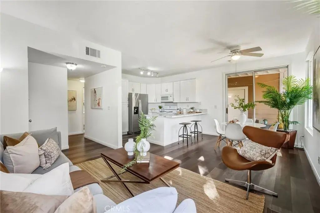 2426 Pleasant Way E, Thousand Oaks
