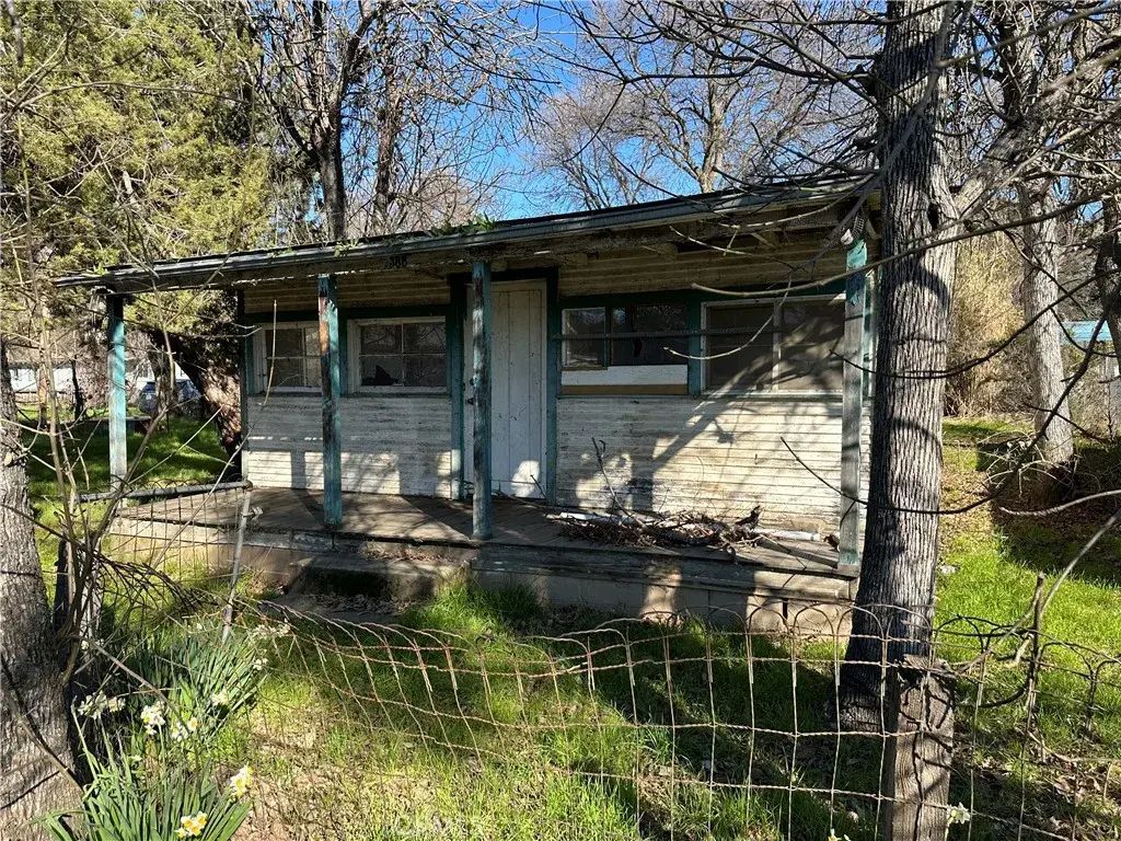 12881 4th, Clearlake Oaks