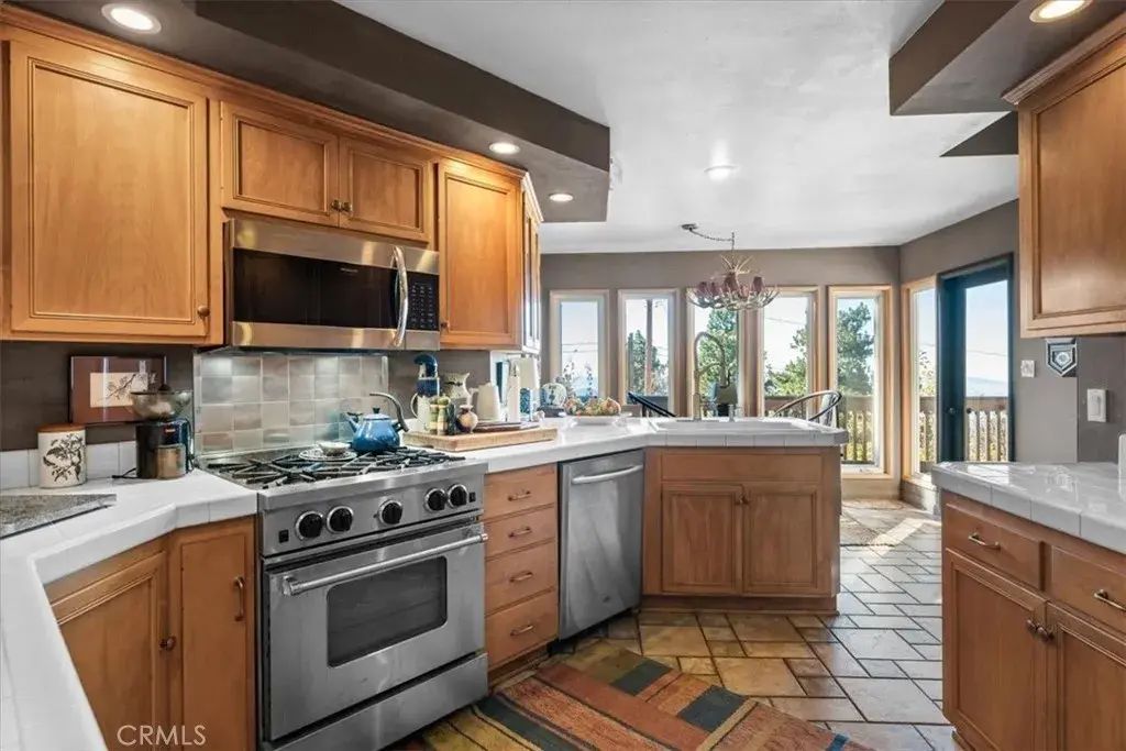 31349 Deer Lick, Running Springs
