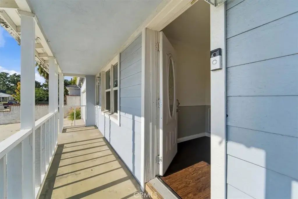 20011 Archwood Street, Winnetka