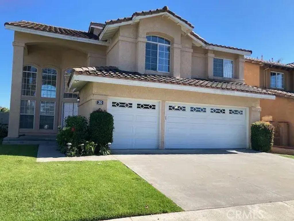 20 Flintstone, Aliso Viejo