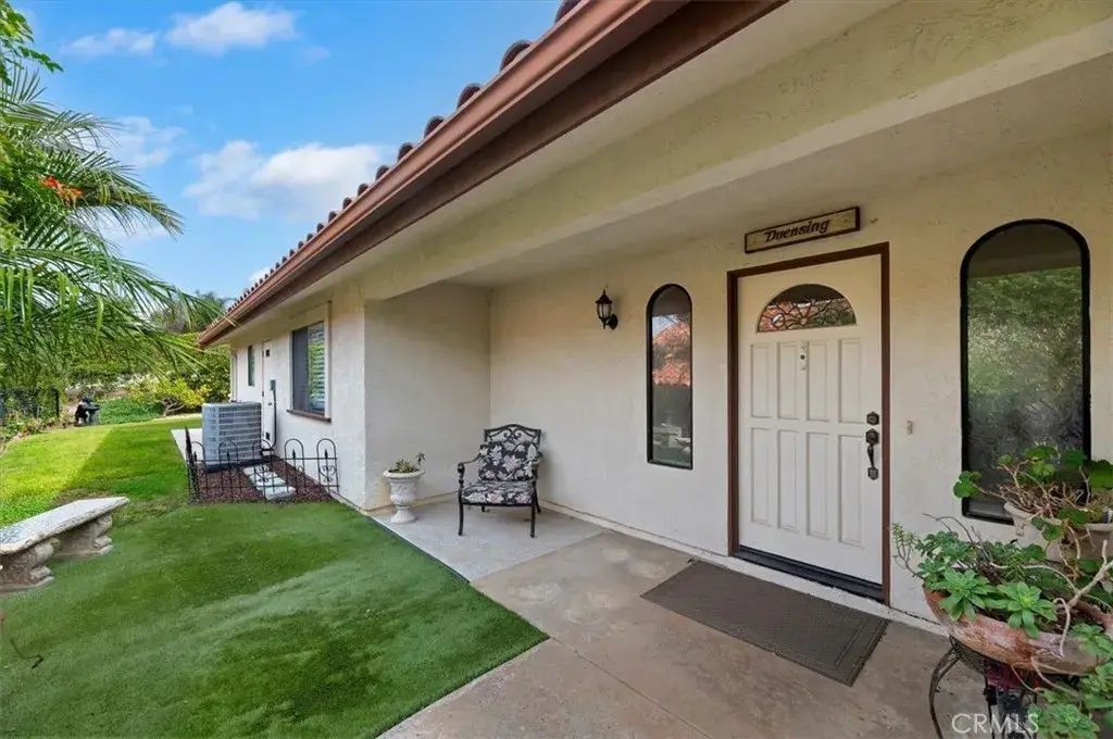 1168 N Crescent Ridge, Fallbrook