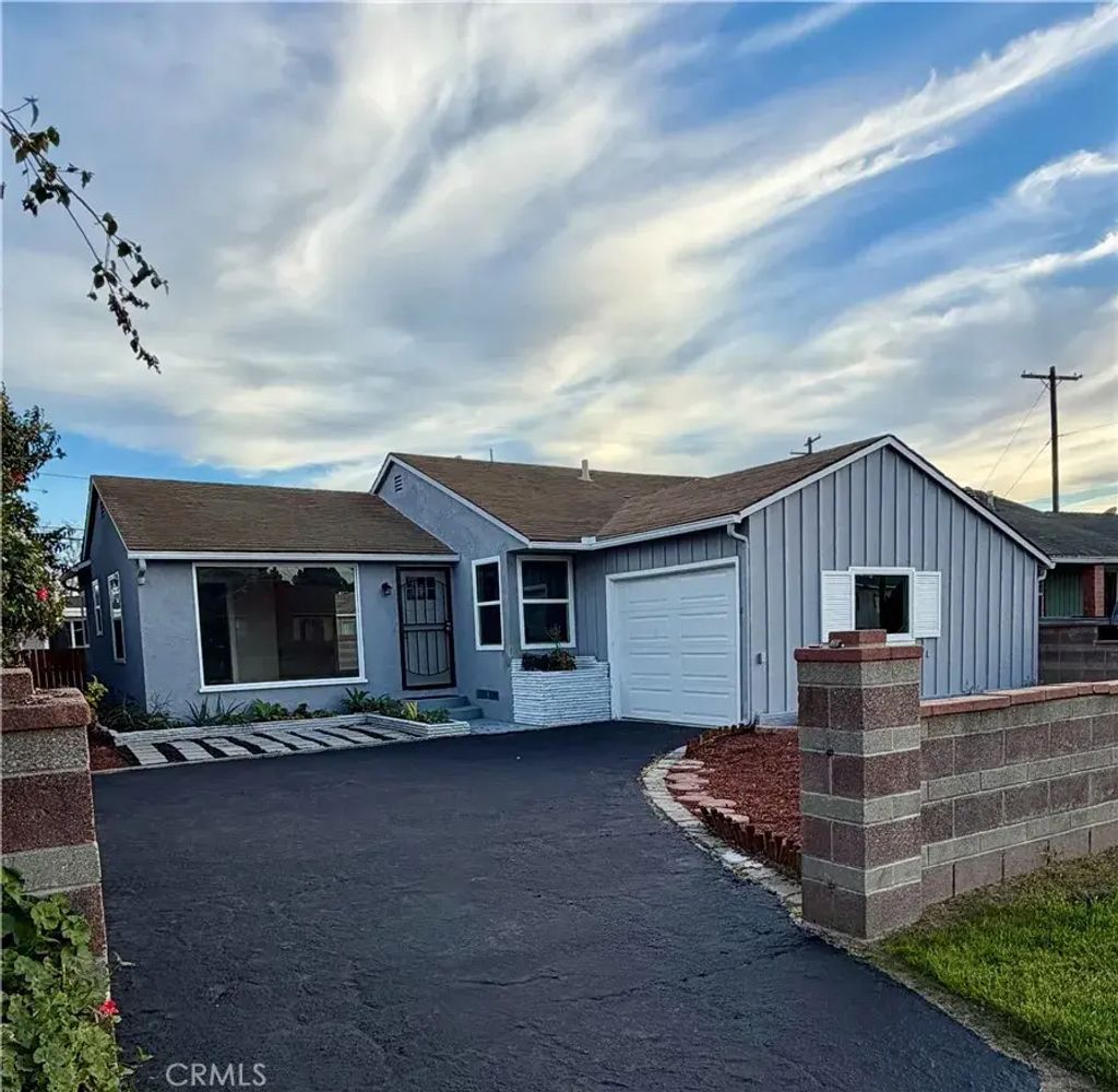 9220 Birdvale, Downey