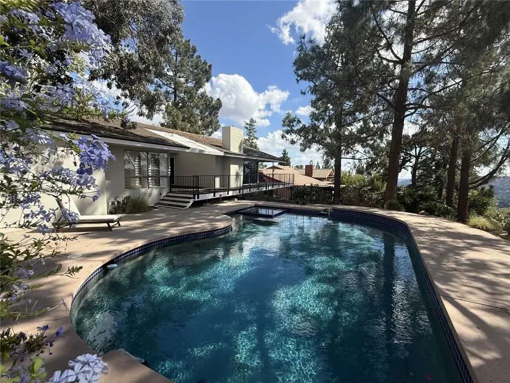 490 Starlight Crest Drive, La Canada Flintridge