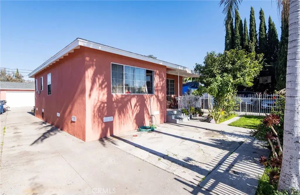 1215 E 91st, Los Angeles