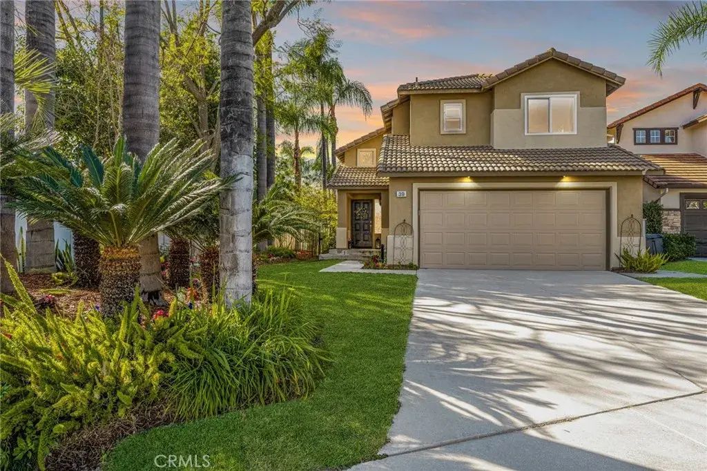 39 Touraine Place, Lake Forest
