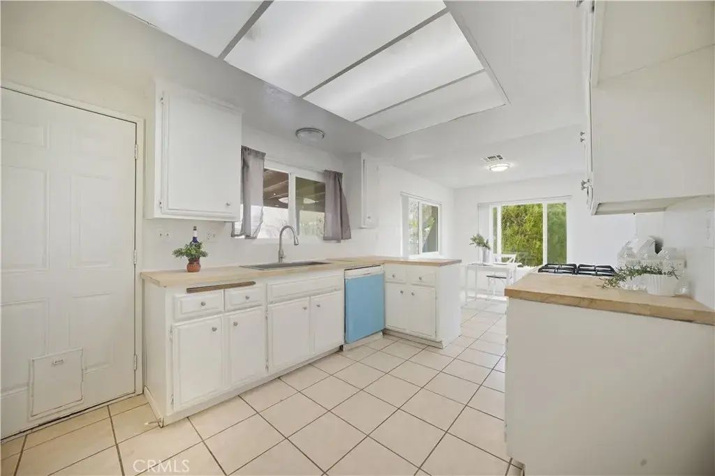 26763 Cumberland, Helendale