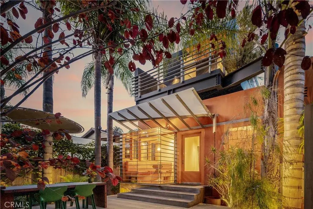 542 Altair Place, Venice