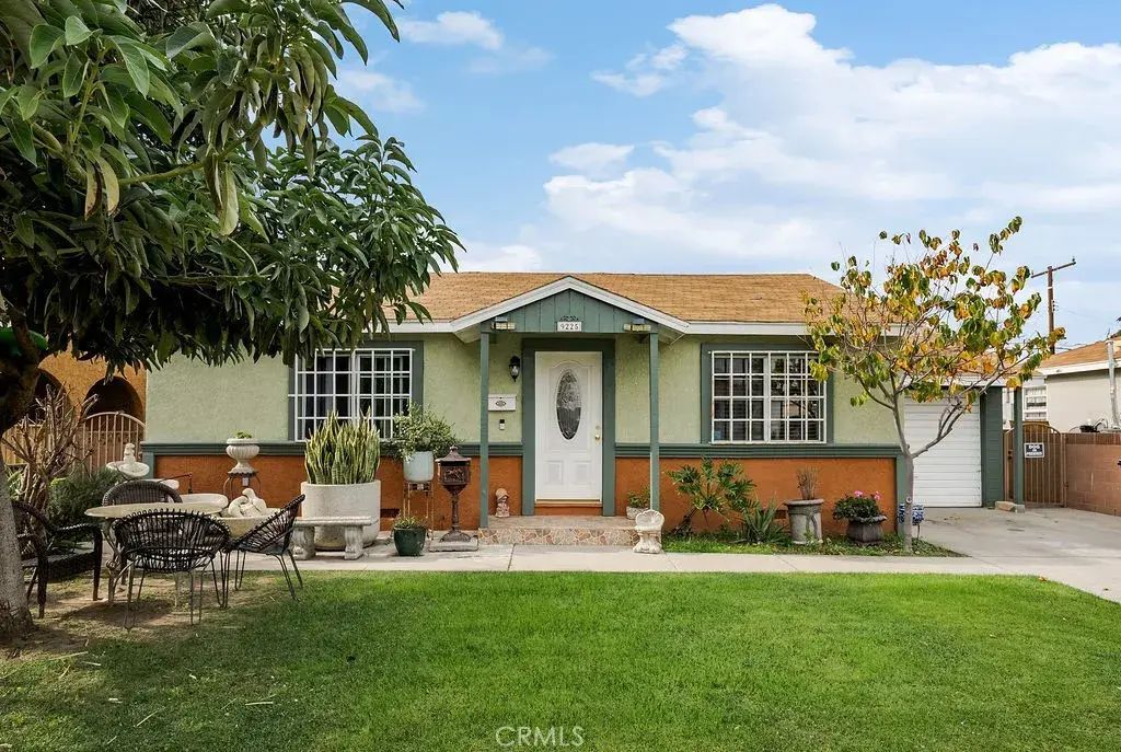 9225 Sideview Drive, Downey