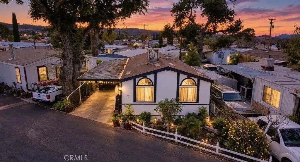 18540 Soledad Canyon Rd 27, Canyon Country