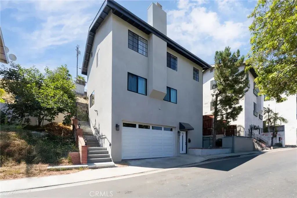 2717 Chadwick, Los Angeles
