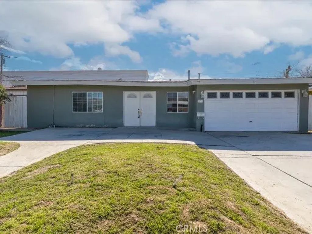 1032 W Avenue J14, Lancaster