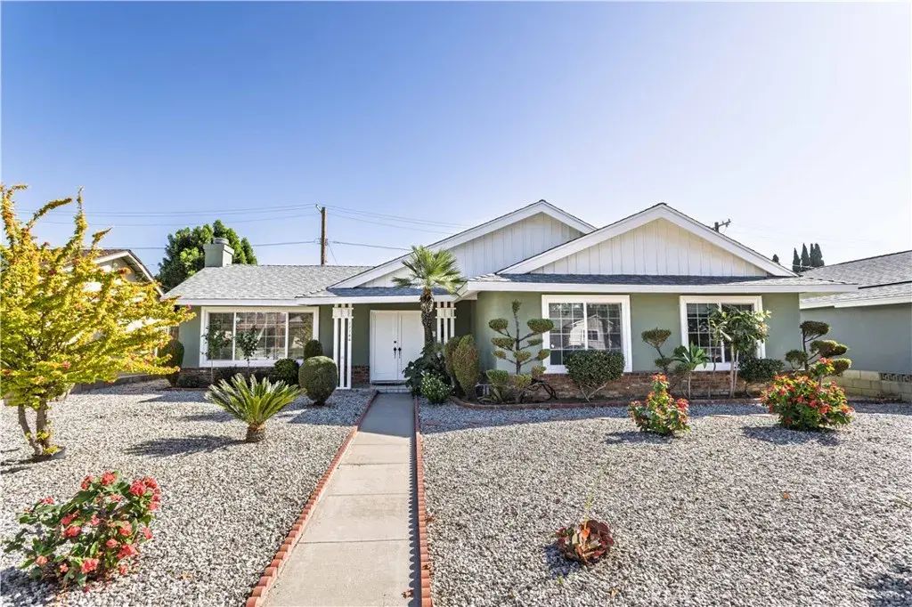 11144 Haskell, Granada Hills