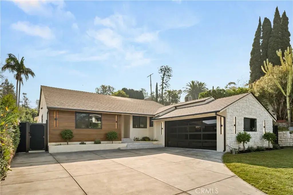 3678 Willowcrest, Studio City