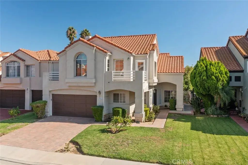 7422 Kyle Court, West Hills