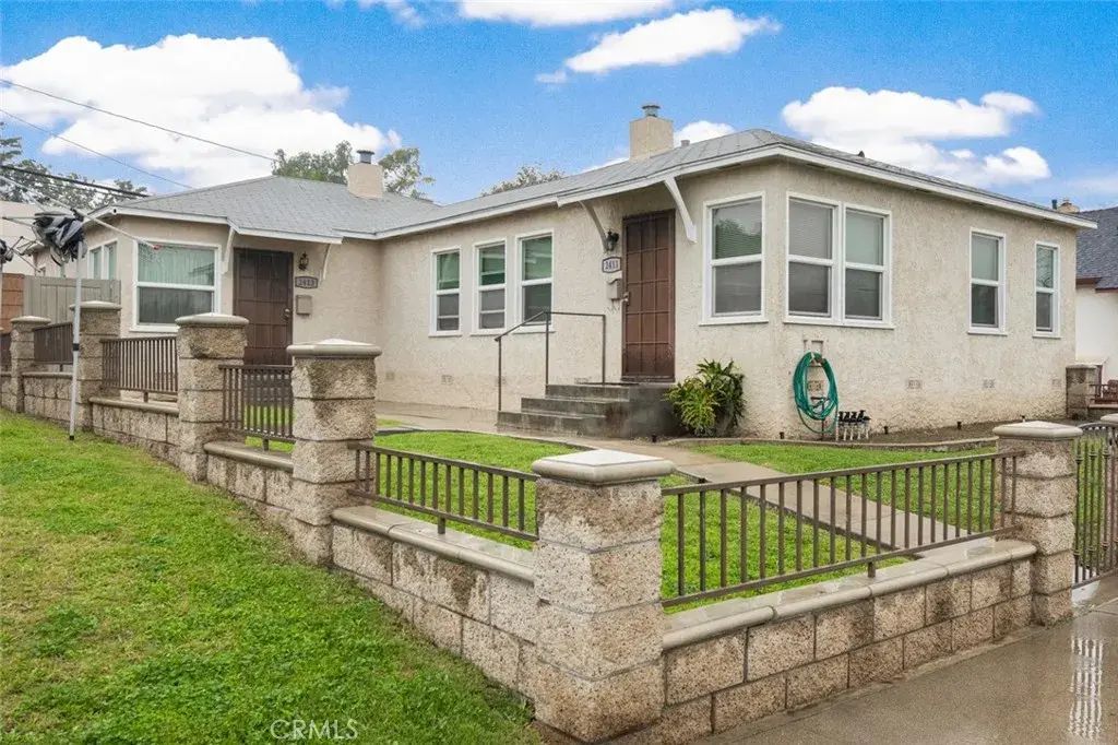 2411-2413 Termino, Long Beach