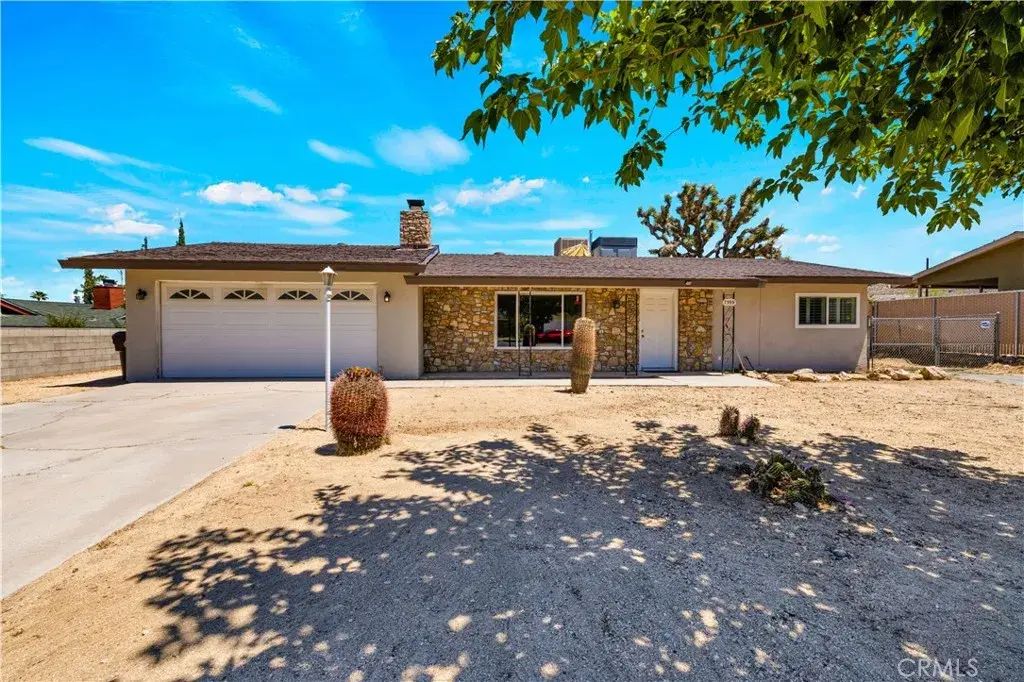 7599 Joshua Lane, Yucca Valley