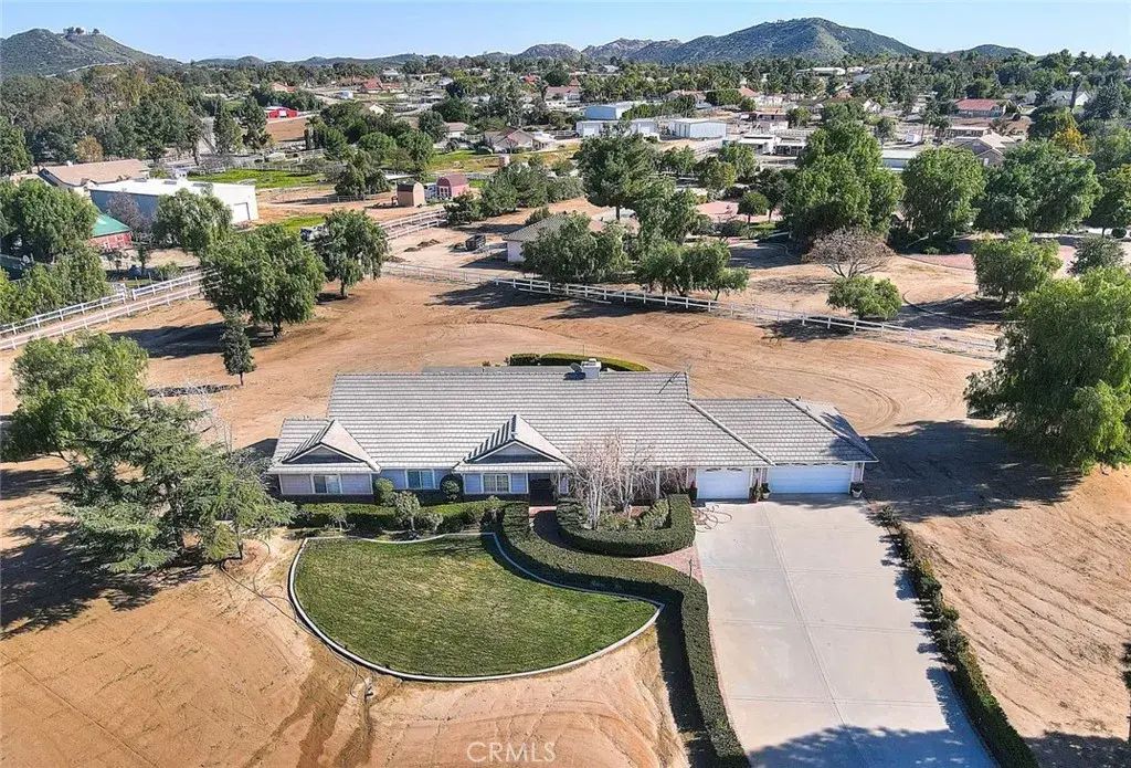 23140 Western Crest Drive, Lake Mathews