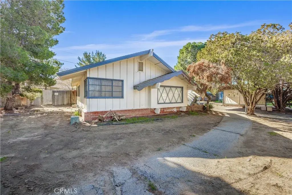 1118 E Avenue K, Lancaster