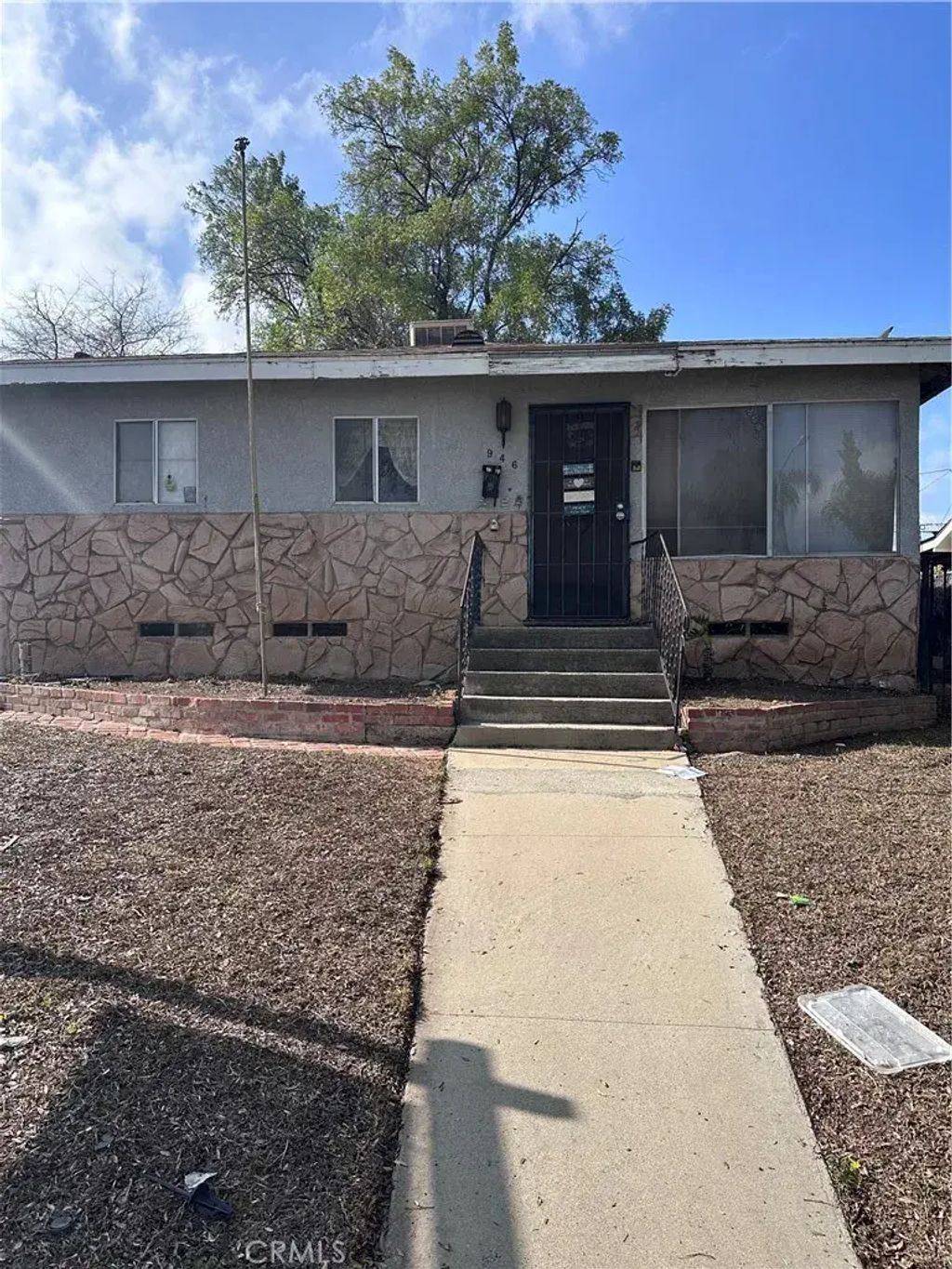 946 Cedar, Corona