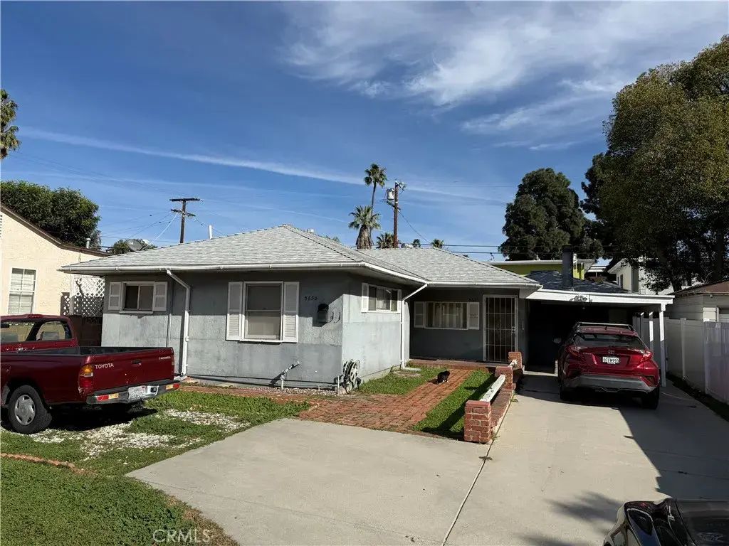 5650 Denny, North Hollywood