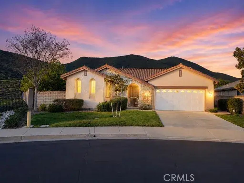 28128 Summitrose, Menifee