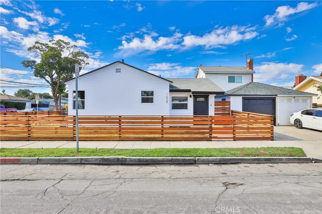 1639 E Hungerford Street, Long Beach