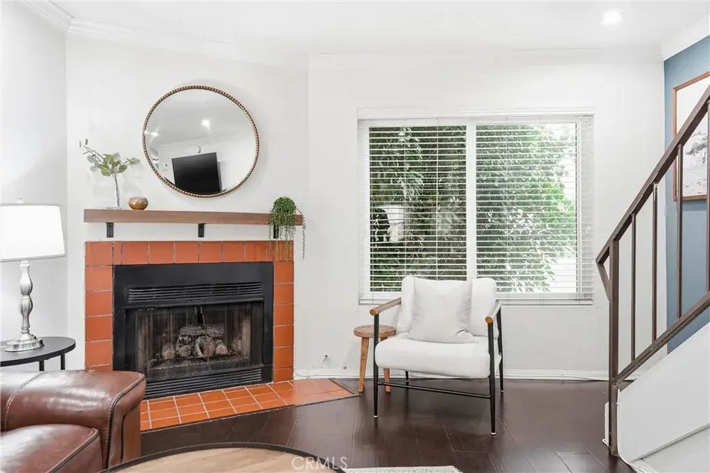 334 S Walnut D(11), Brea
