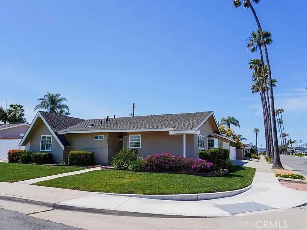 18271 Roberta, Huntington Beach