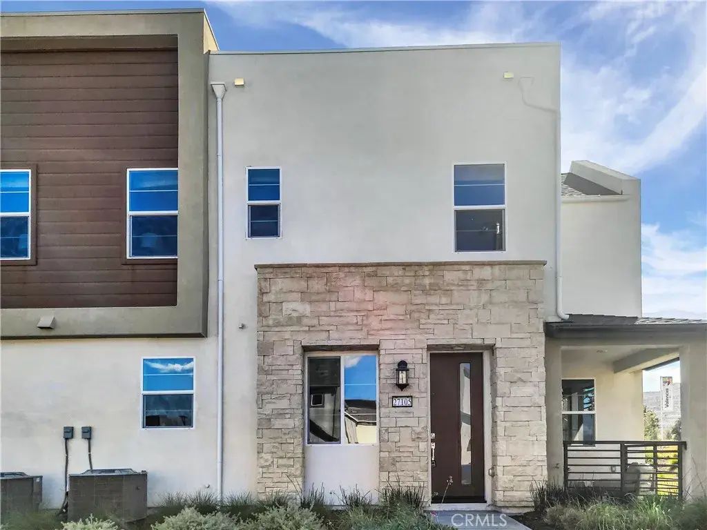 27105 Trailview Lane, Valencia