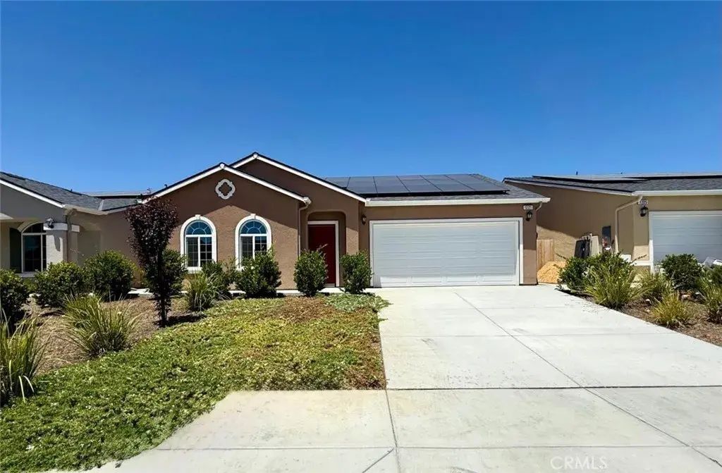 1221 Orange Street, Avenal