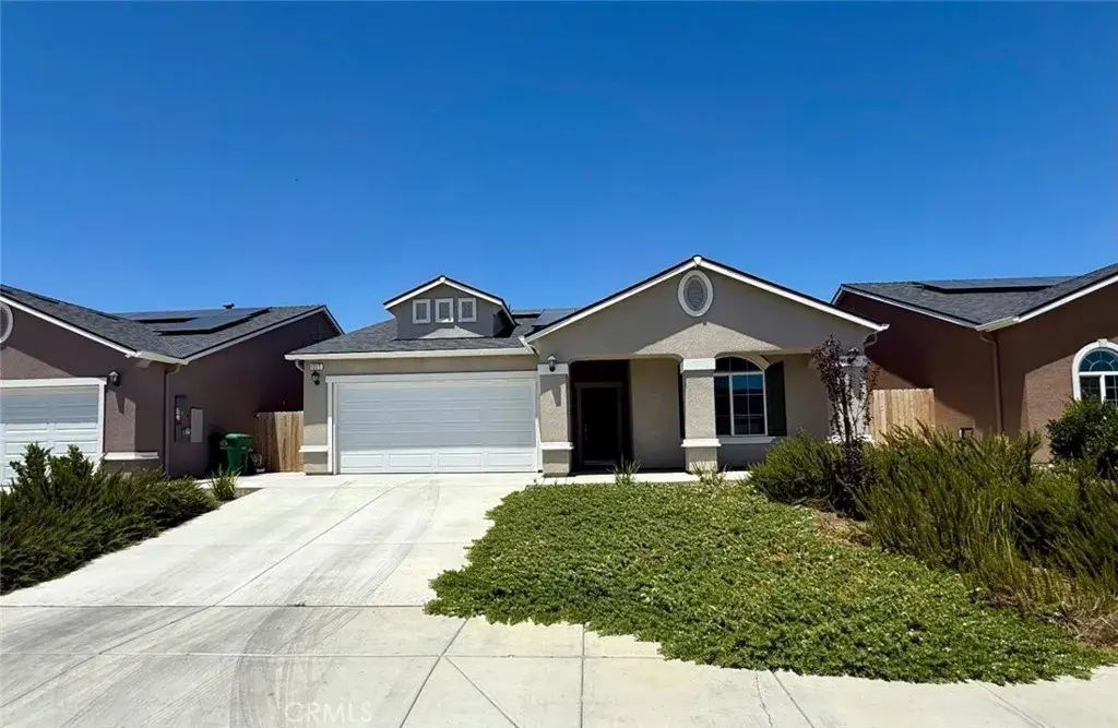 1217 Orange Street, Avenal