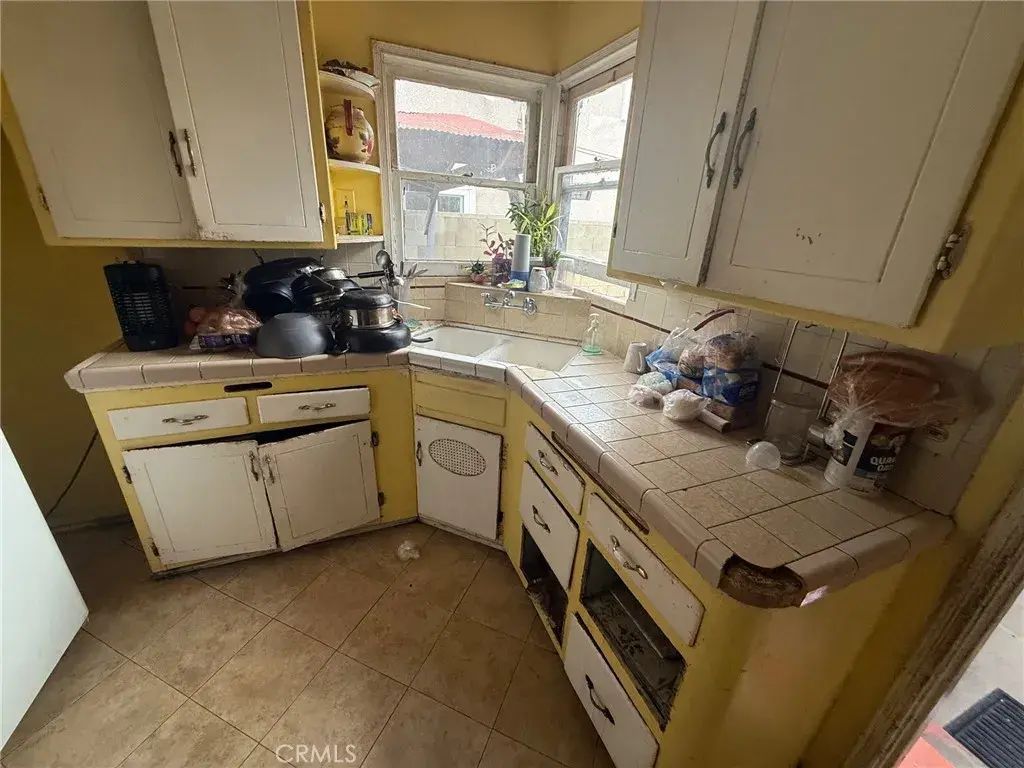 4909 E 59th, Maywood