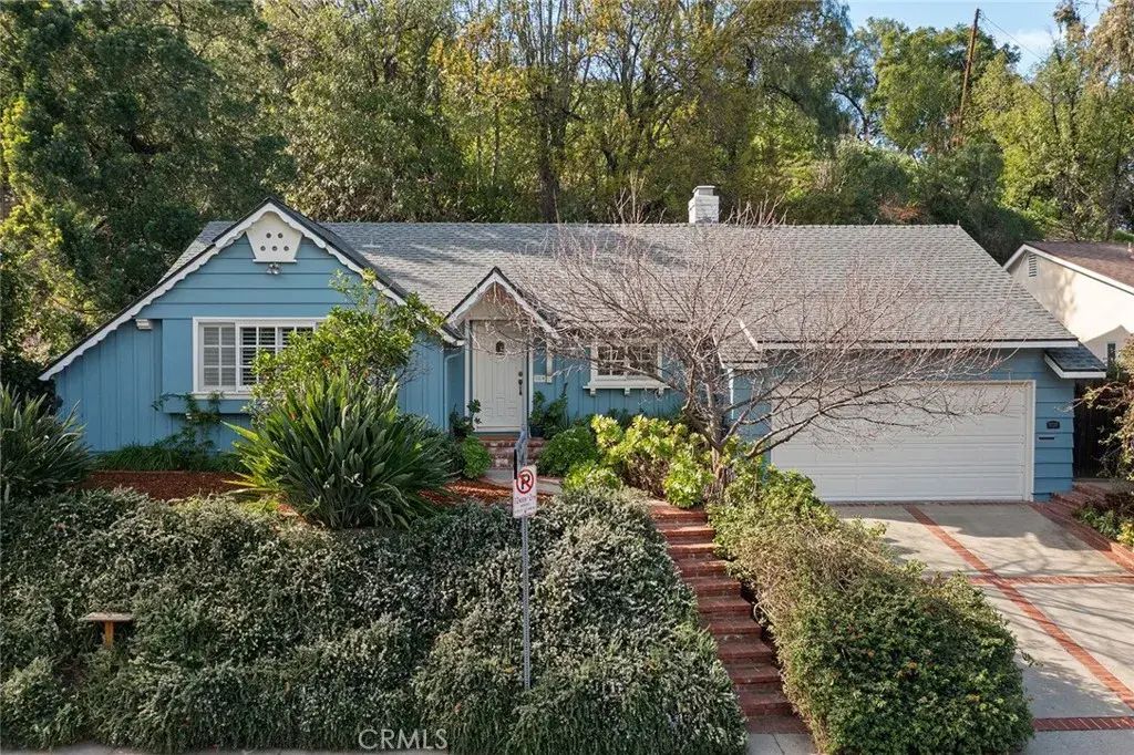 5201 San Feliciano, Woodland Hills