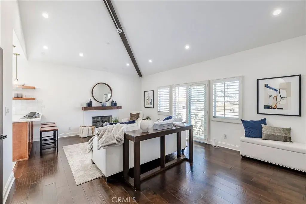 202 N Irena Avenue B, Redondo Beach