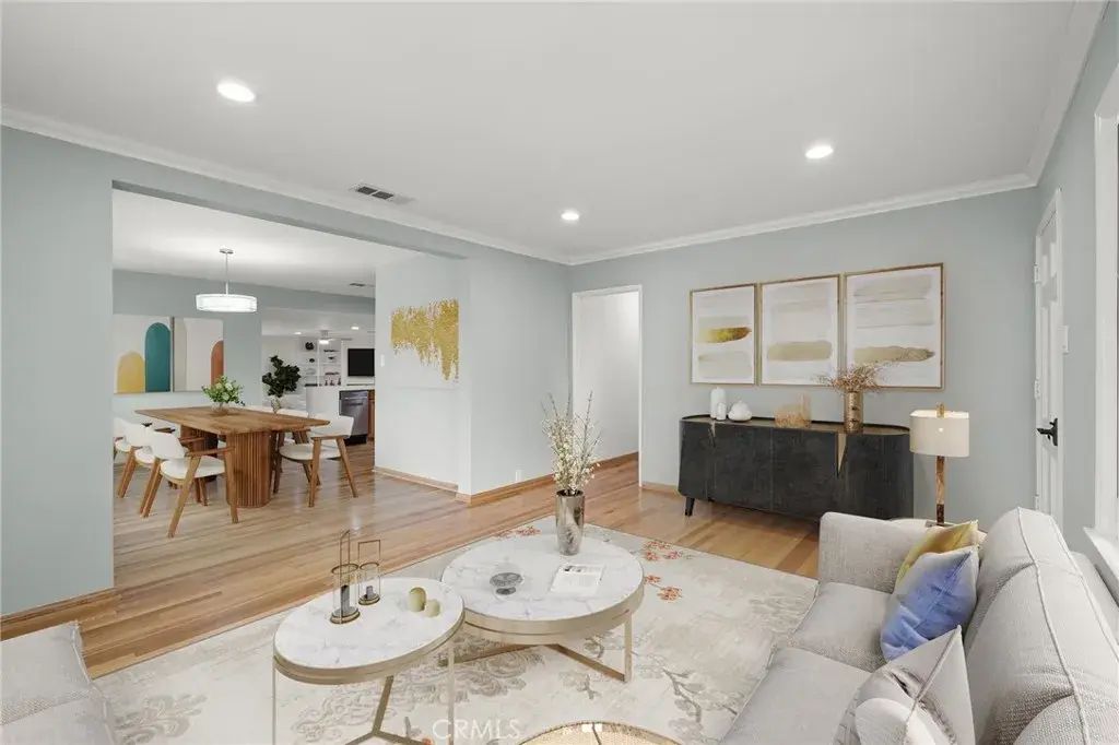 5229 E Walkerton, Long Beach